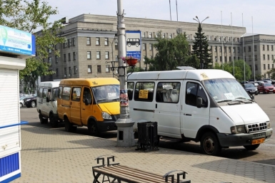 Слухом оказалось сообщение о сокращении автобусов на маршрутах 83 и 83п в Хабаровске  Оленникова Мария, IrkutskMedia